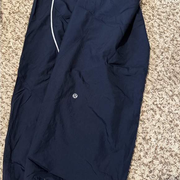 Lululemon joggers - Picture 4 of 5